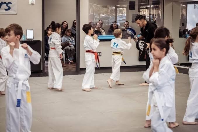 Teens taekwondo
