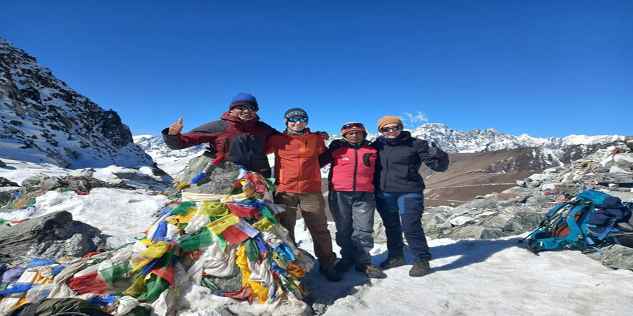 Mt Everest Base Camp Hike: Ultimate Guide for First-timers