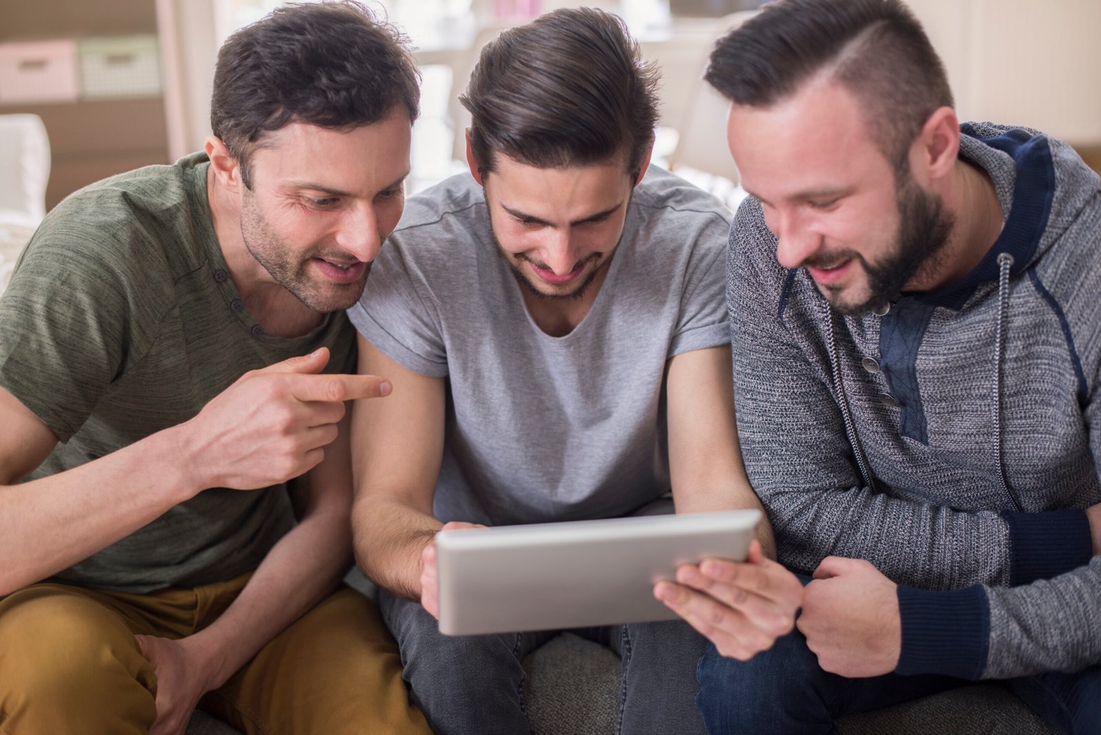 Understanding Your Closest Connections on Social Apps